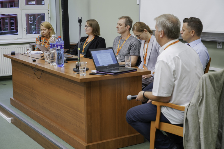 Zdjęcie nagłówkowe otwierające podstronę: Pogranicza w obliczu polikryzysu XXI w. – konferencja